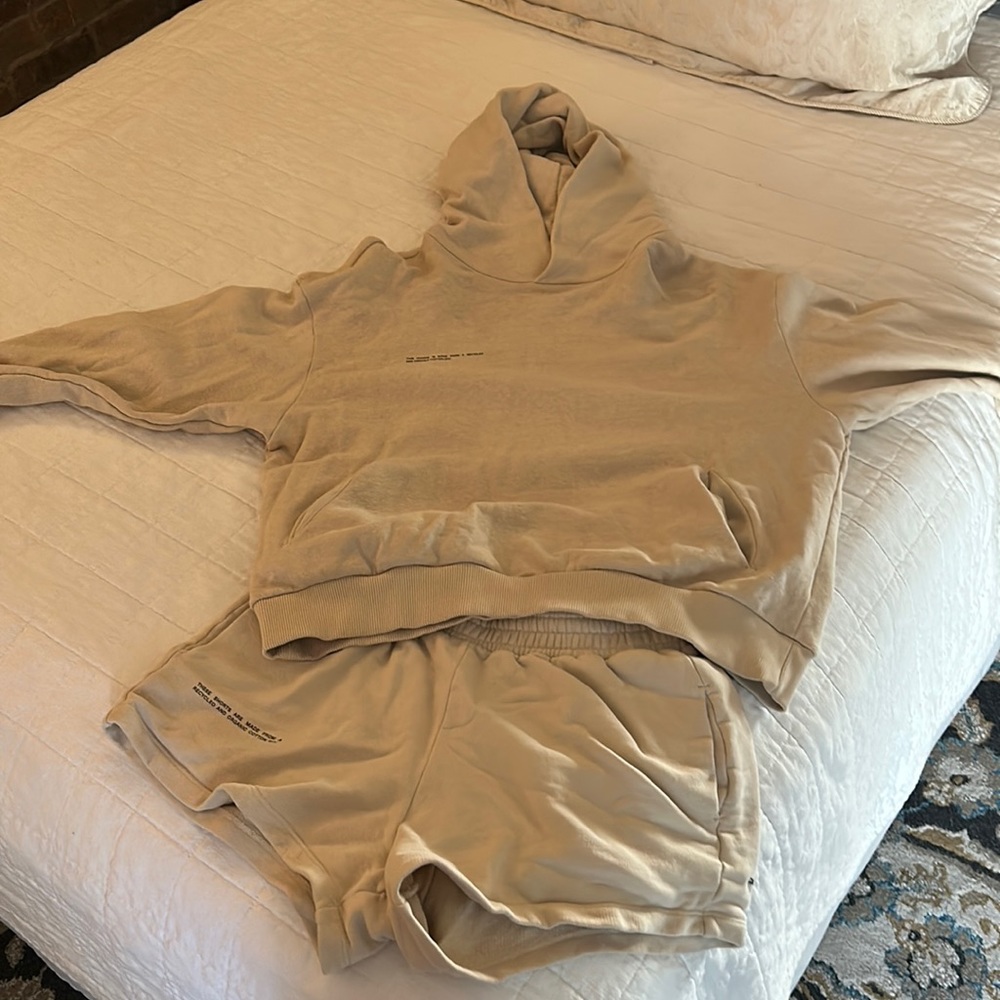 Pangaia sweat set
